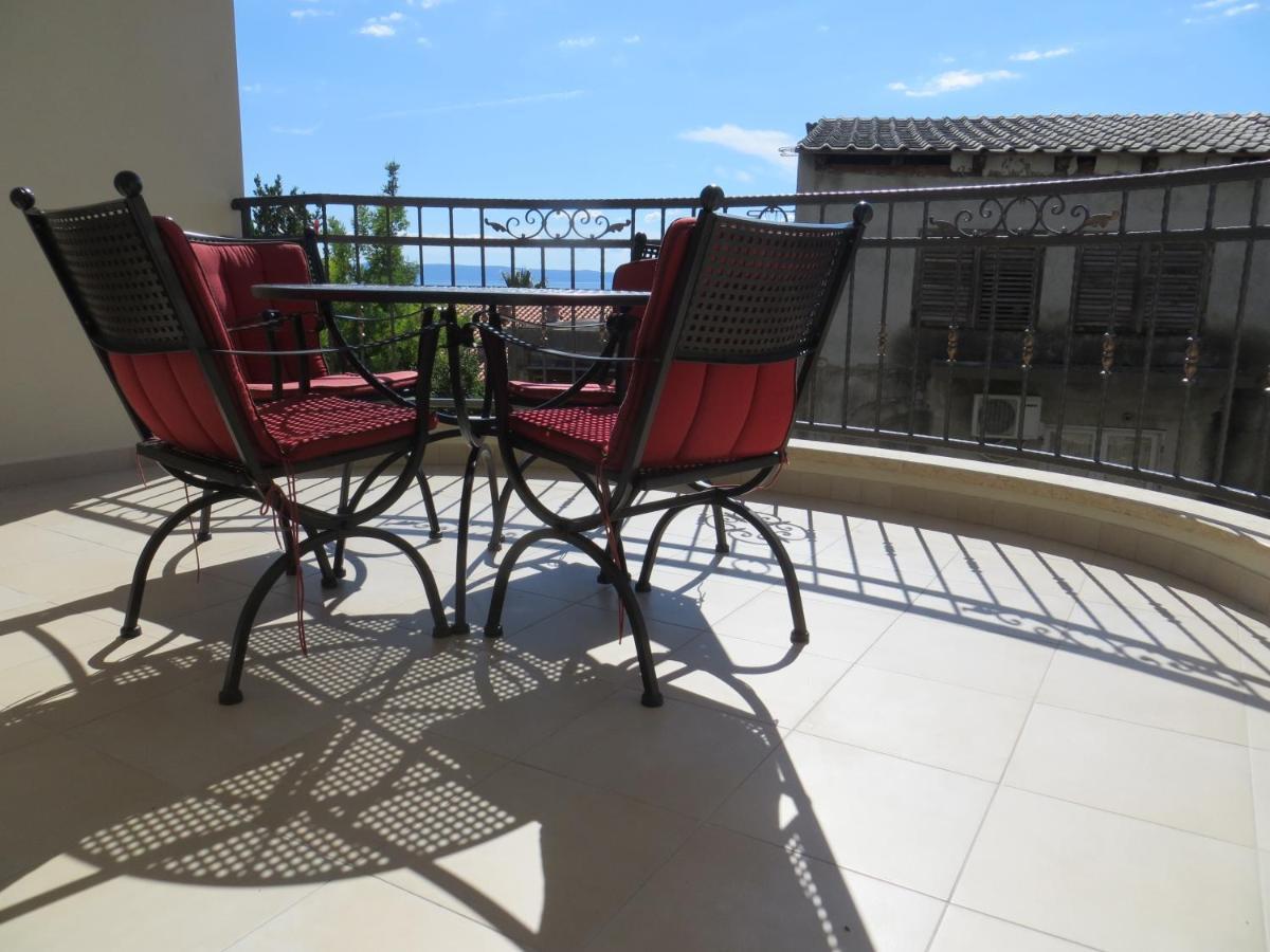Apartments Lucija Brela Εξωτερικό φωτογραφία