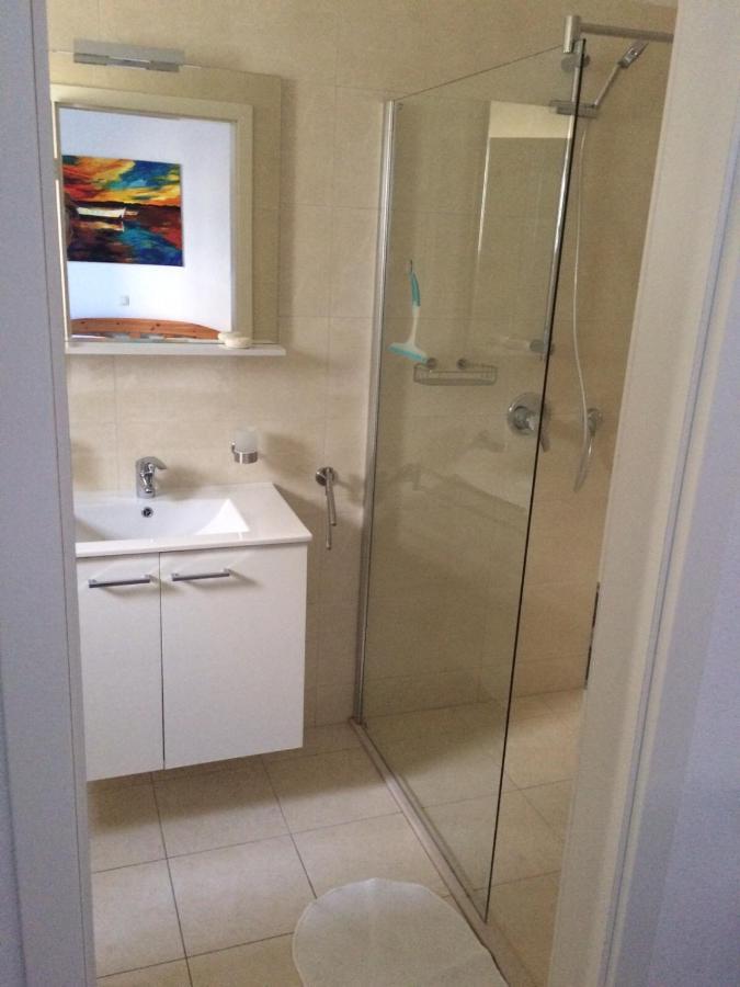 Apartments Lucija Brela Εξωτερικό φωτογραφία