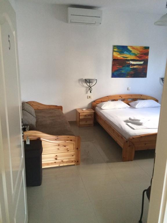 Apartments Lucija Brela Δωμάτιο φωτογραφία