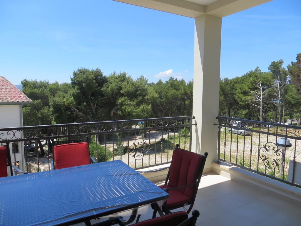 Apartments Lucija Brela Εξωτερικό φωτογραφία