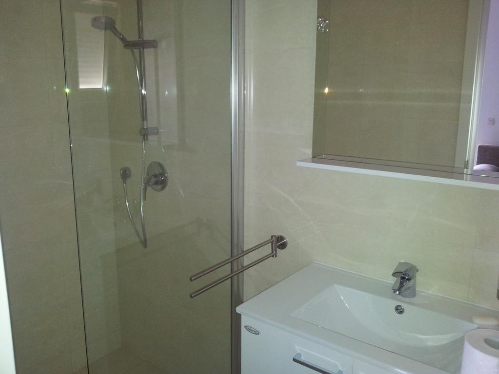 Apartments Lucija Brela Δωμάτιο φωτογραφία